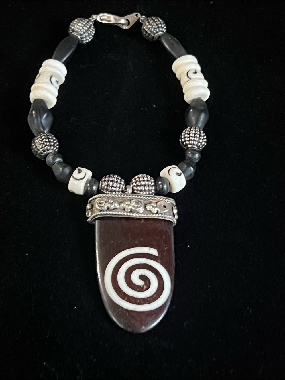 Hand Crafted Brown and White Spiral Pendant Bracelet